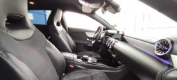 Mercedes-Benz CLA 180d AMG completo