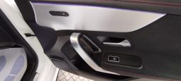 Mercedes-Benz CLA 180d AMG completo