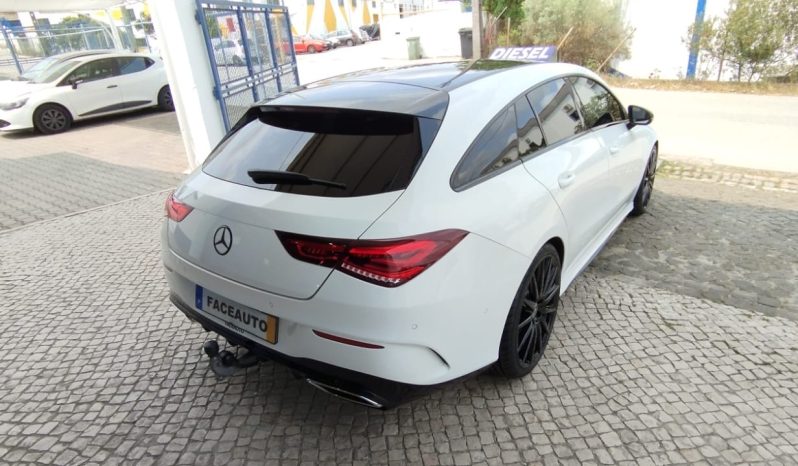 Mercedes-Benz CLA 180d AMG completo