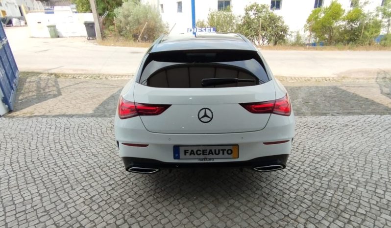 Mercedes-Benz CLA 180d AMG completo