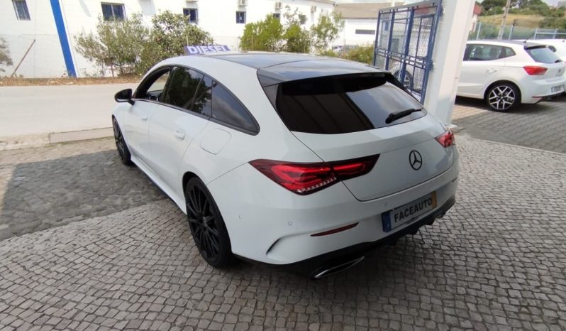 Mercedes-Benz CLA 180d AMG completo