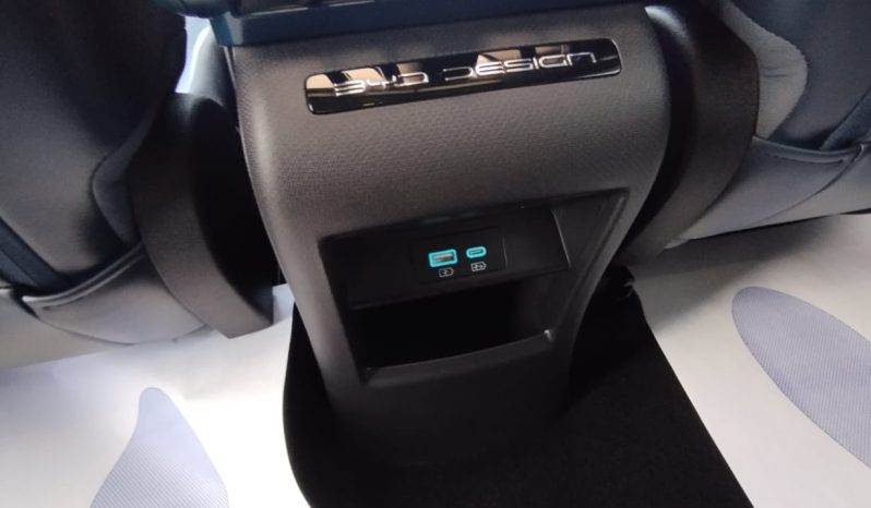 BYD Atto 3 completo