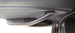 Tesla Model 3 completo