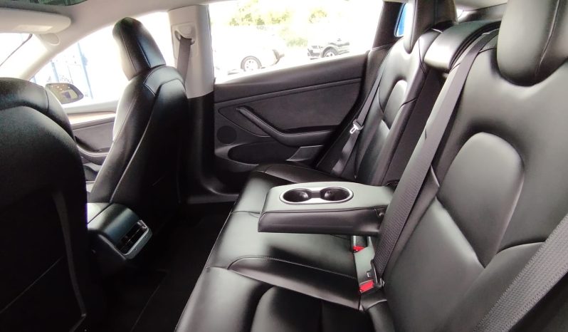 Tesla Model 3 completo