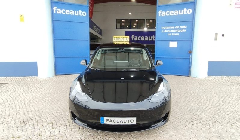Tesla Model 3 completo
