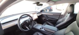 Tesla Model 3 completo