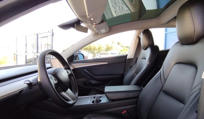 Tesla Model 3 completo