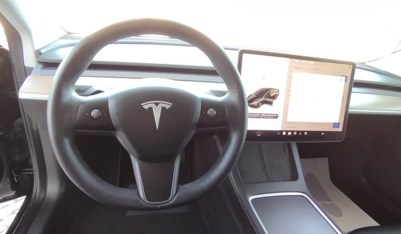 Tesla Model 3 completo