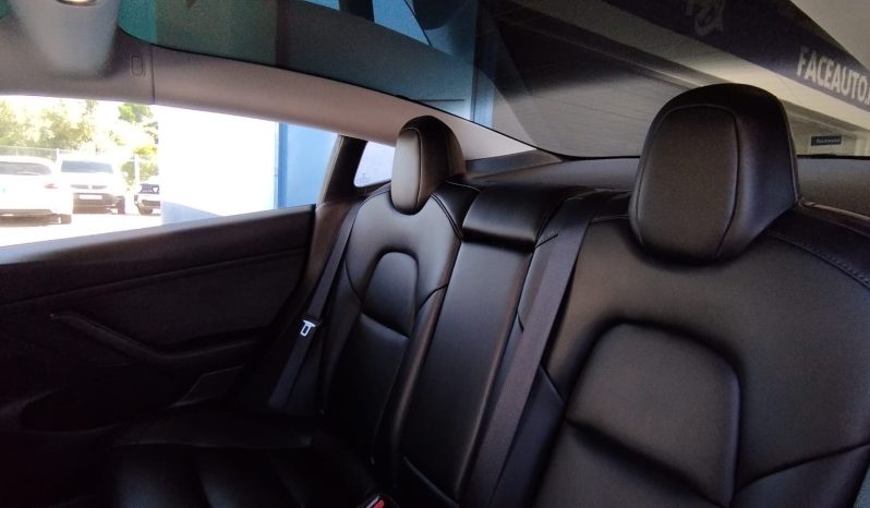 Tesla Model 3 completo