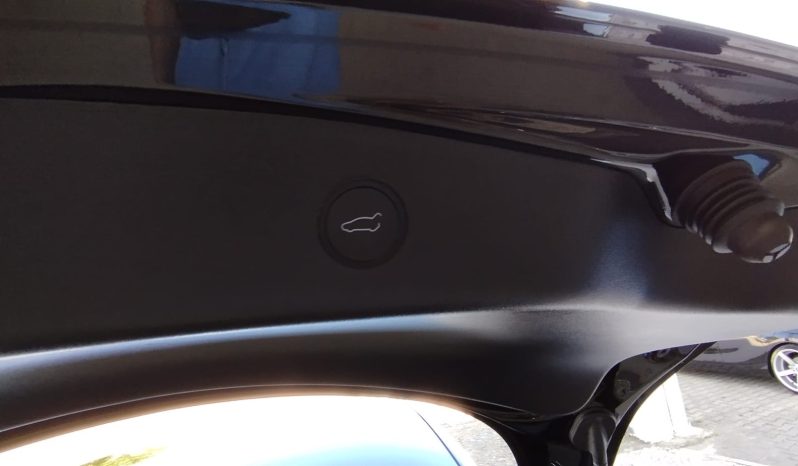 Tesla Model 3 completo