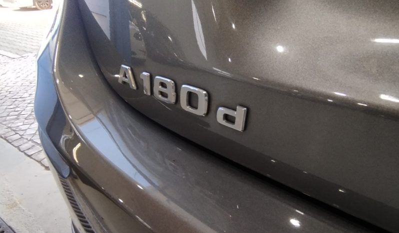Mercedes Class A 180d completo