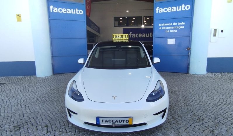 Tesla Model 3 completo