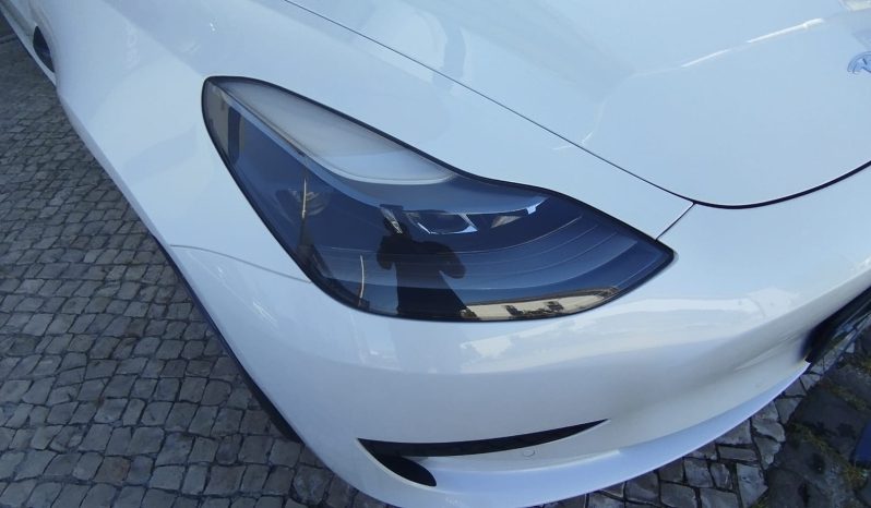 Tesla Model 3 completo