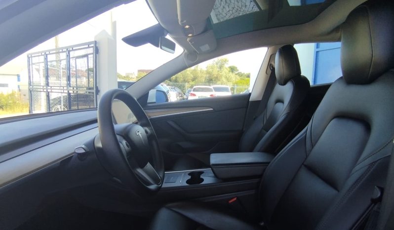Tesla Model 3 completo