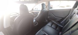 Tesla Model 3 completo