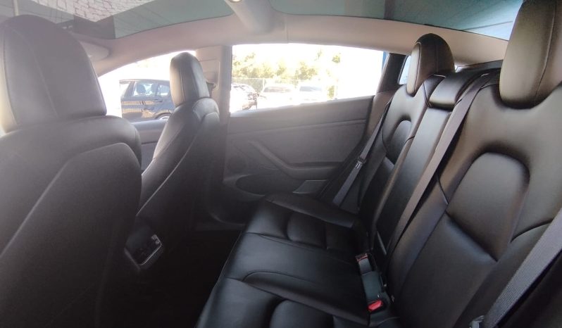 Tesla Model 3 completo