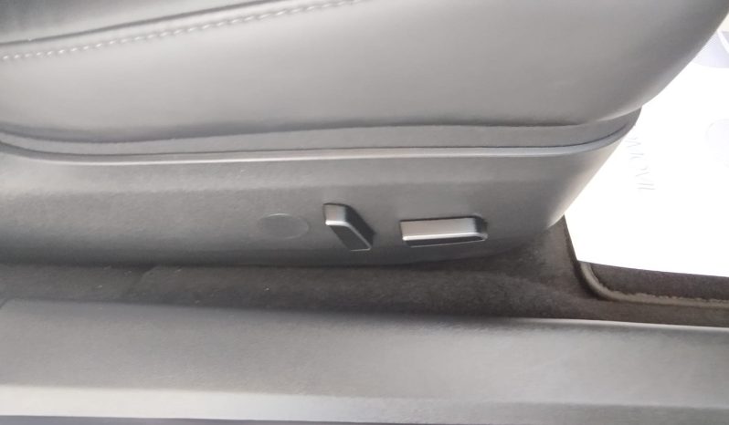 Tesla Model 3 completo