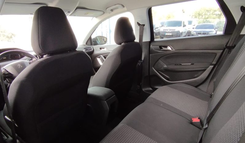 Peugeot 308 SW completo