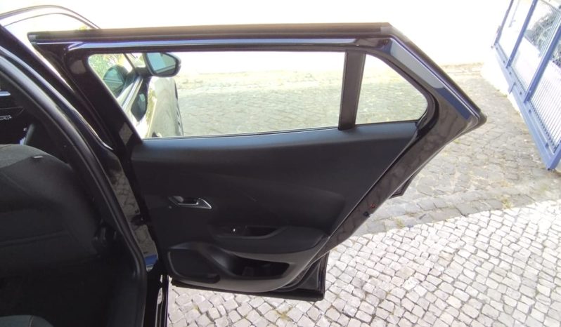 Peugeot e-2008 completo