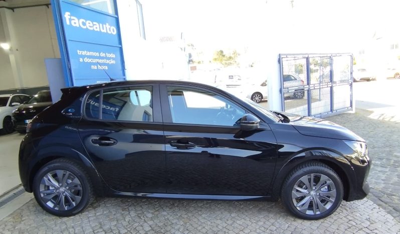 Peugeot e-208 completo