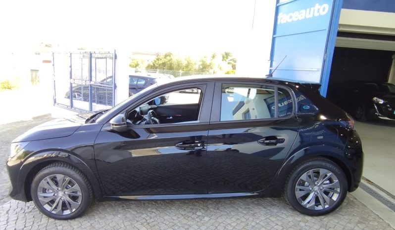Peugeot e-208 completo