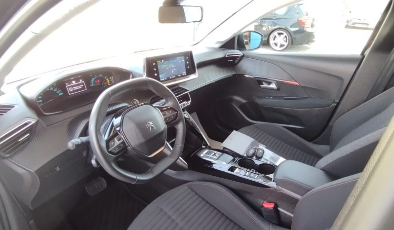 Peugeot e-208 completo