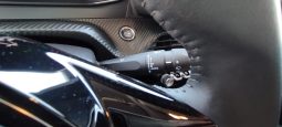 Peugeot e-208 completo