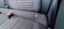 Peugeot e-208 completo