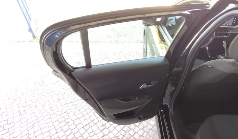 Peugeot e-208 completo