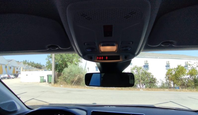 Peugeot e-208 completo