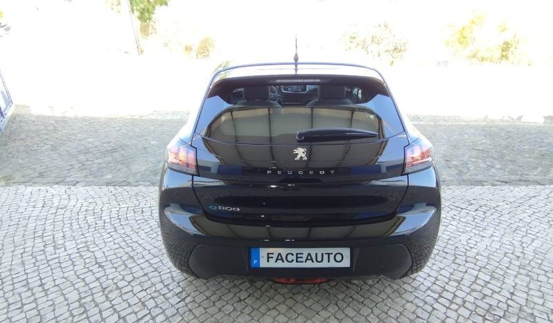 Peugeot e-208 completo