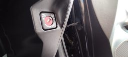 Opel E-Corsa completo