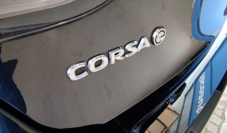 Opel E-Corsa completo