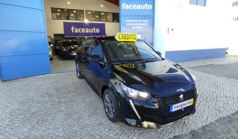 Peugeot e-208 completo