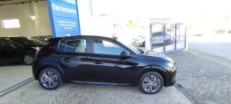 Peugeot e-208 completo