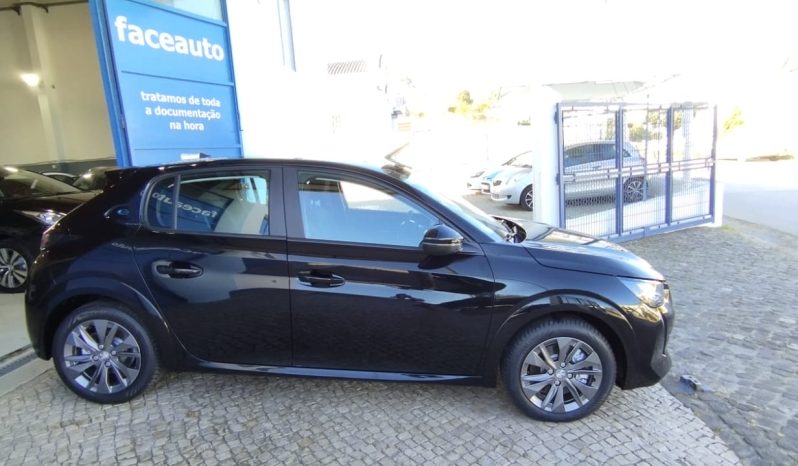 Peugeot e-208 completo