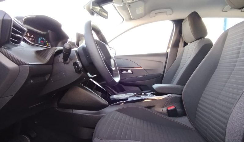 Peugeot e-208 completo