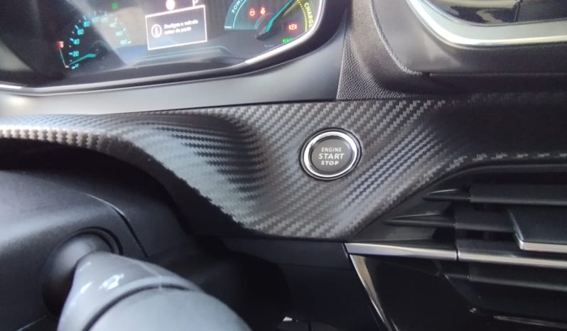 Peugeot e-208 completo