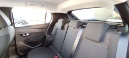Peugeot e-208 completo