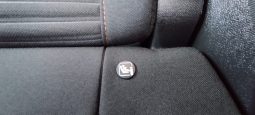 Peugeot e-208 completo