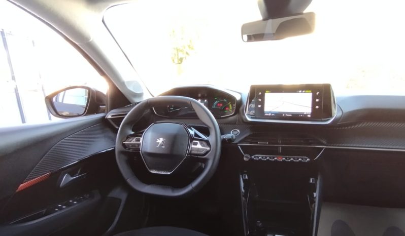 Peugeot e-208 completo