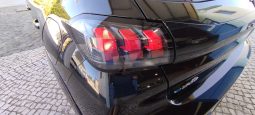 Peugeot e-208 completo