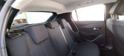 Peugeot e-208 completo