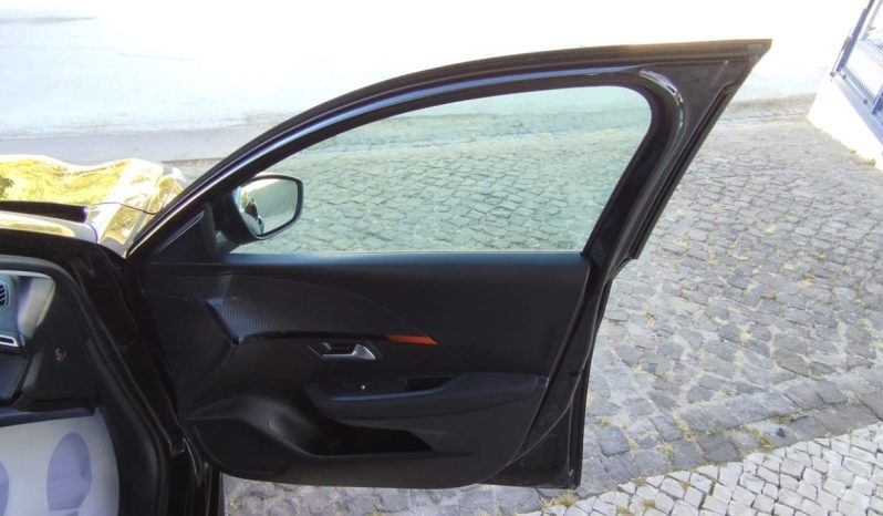 Peugeot e-208 completo