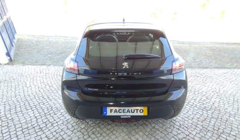 Peugeot e-208 completo