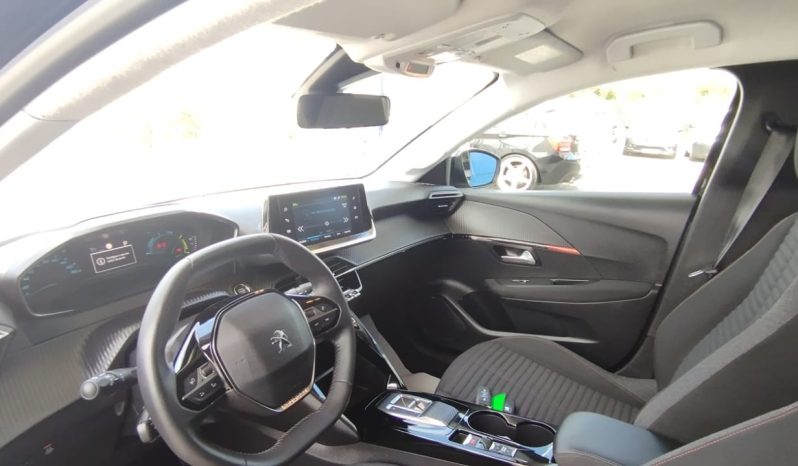 Peugeot e-208 completo
