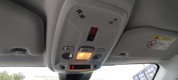 Peugeot e-208 completo