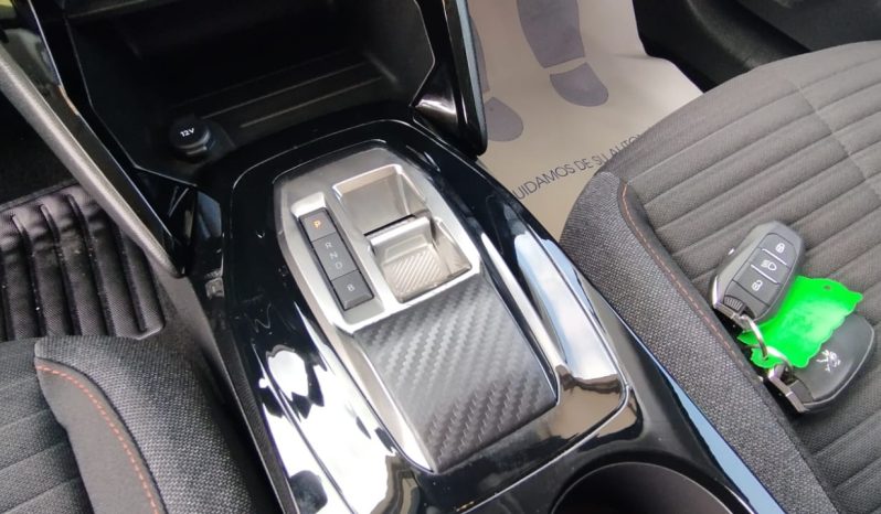 Peugeot e-208 completo