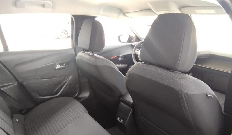 Peugeot e-208 completo