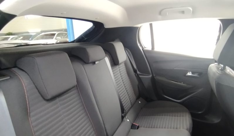 Peugeot e-208 completo